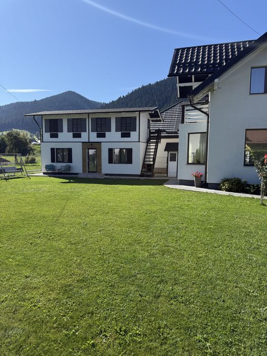 Casa spatioasa cu gradina si anexa situata intr-o zona linistita