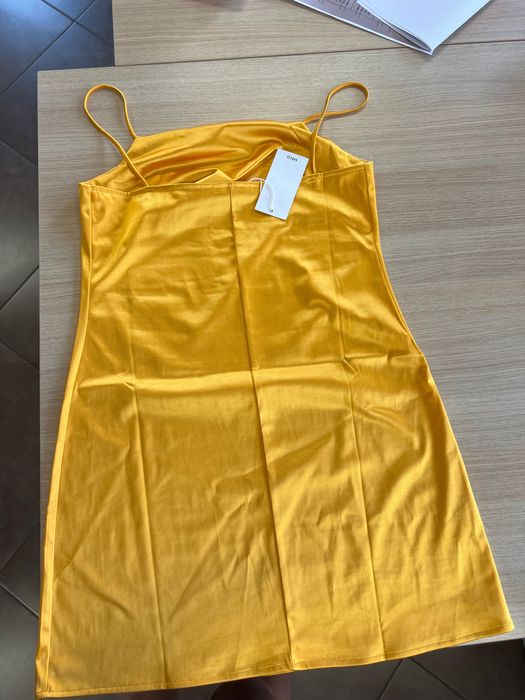Сатенена рокля Mango