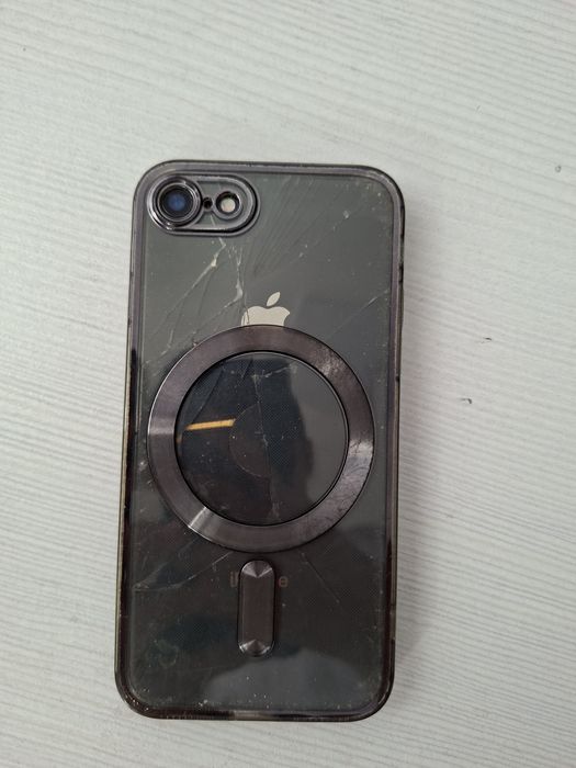 Айфон 8 минусы снизу