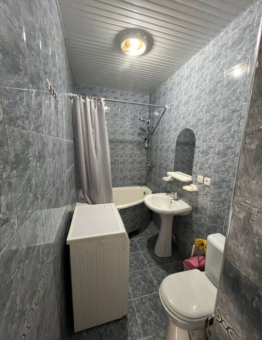 Студентам! Метро Туркистон 3х комнатная