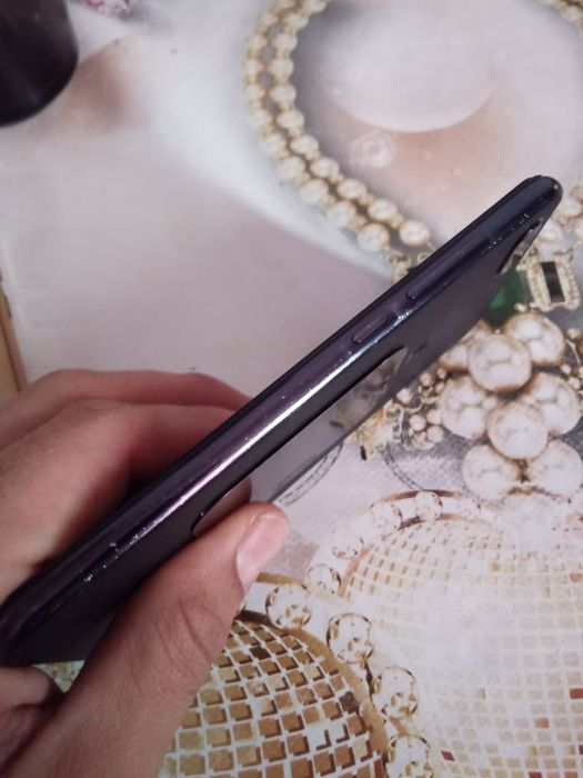 Xiomi MI 8 Lite хороший состаяние