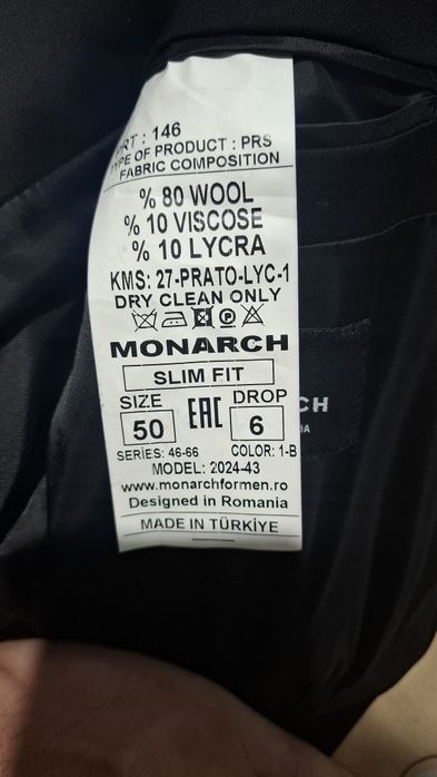 Costum mire MONARCH