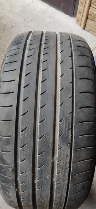 4бр 245 40 18 yokohama advans sport