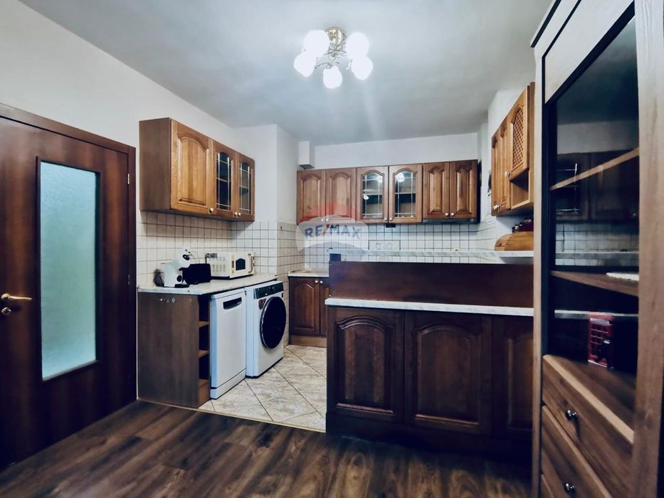 Апартамент с две спални и ПАРКОМЯСТО под наем,  Лятно Кино Тракия, гр