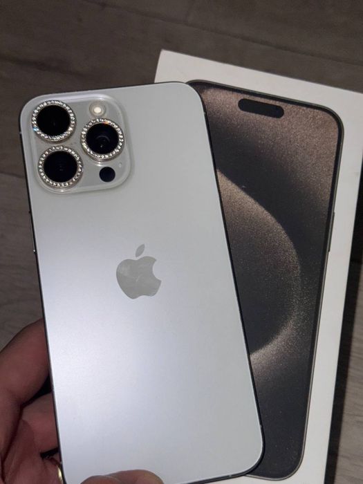Iphone 15 promax yomkost 88%