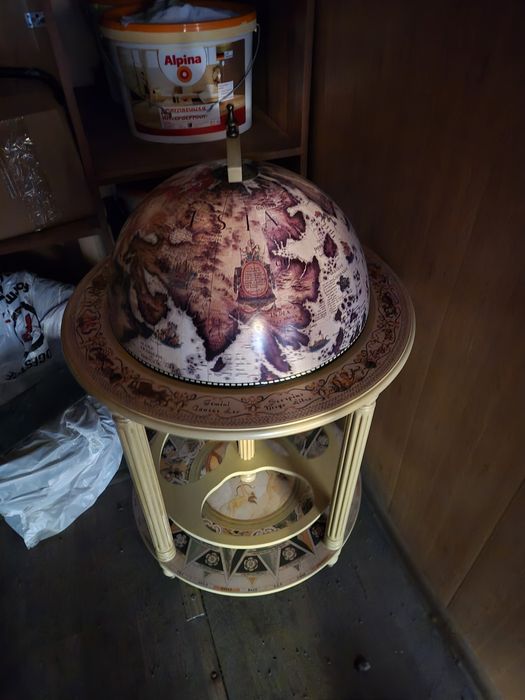 Интерьерный глобус-бар Jufeng