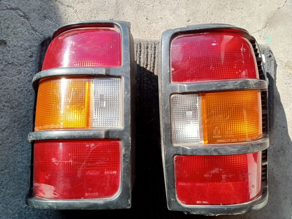 Плафоны задние Паджеро 2