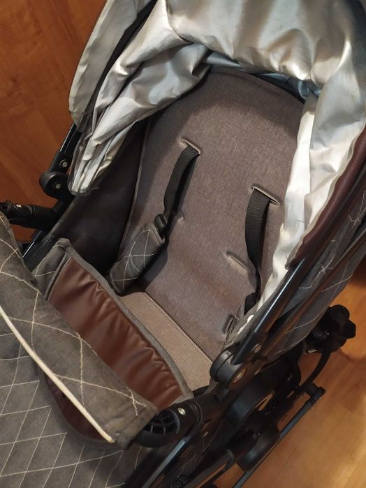 Коляска детская , в отличном состоянии