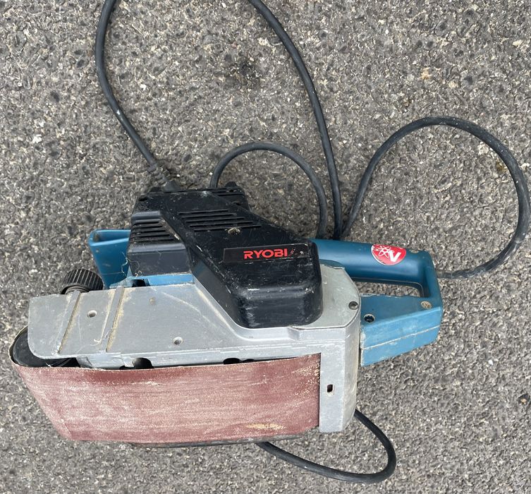 Mașină de șlefuit RYOBI BE-422
