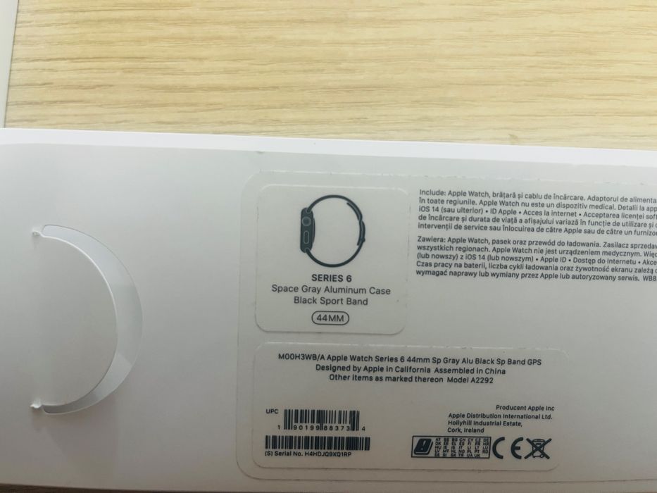 Apple watch 6 de 44 mm GPS (400 lei)