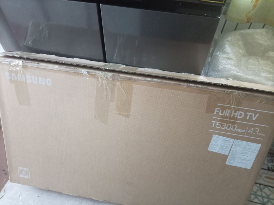 Продам телевизор самсунг смарт тв 109 см