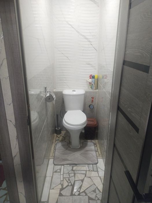 3 xonali dom sotiladi