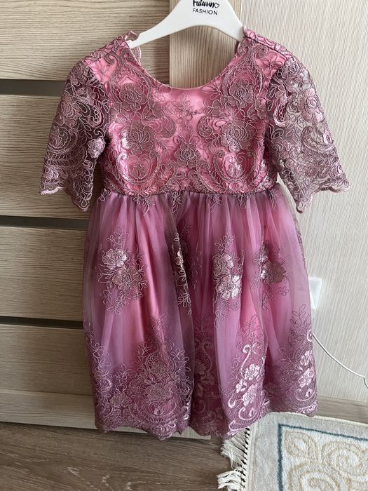 Продам платье детское