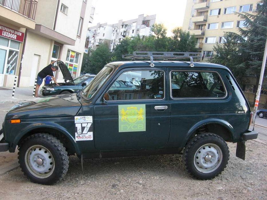 LADA NIVA - чисто нов таванен багажник от Германия