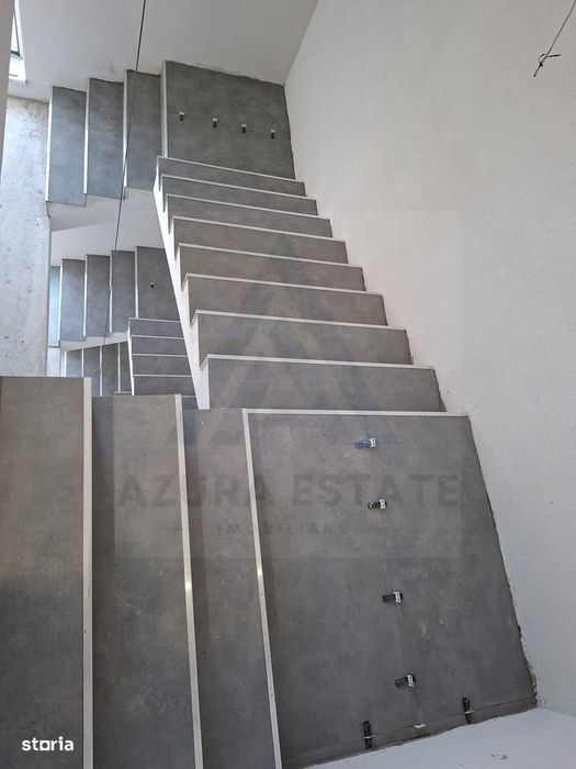Apartament intabulat 3 camere balcon 7 mp si parcare pe Doamna Stanca
