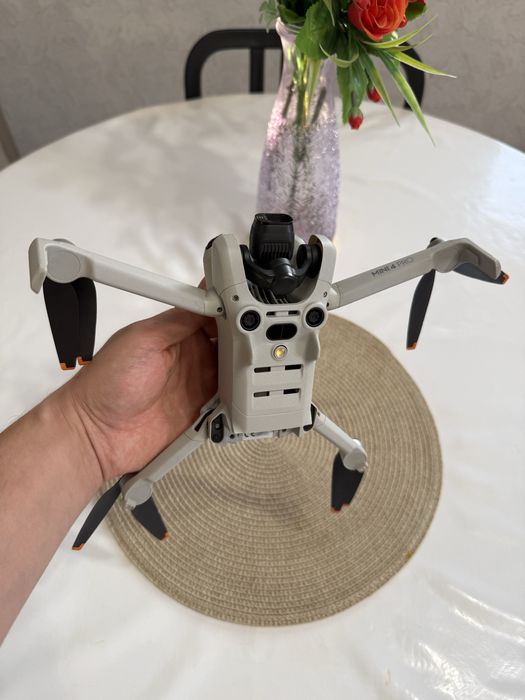 Dji mini 4 Pro fly more combo Plus