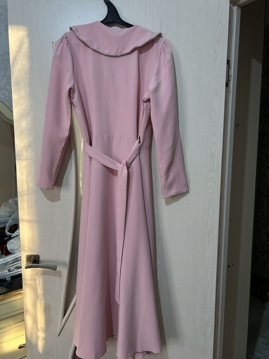 Продам Платье 8000тг 44 размер