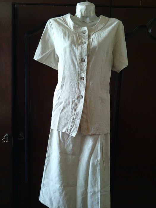 продам женский костюм летний лён