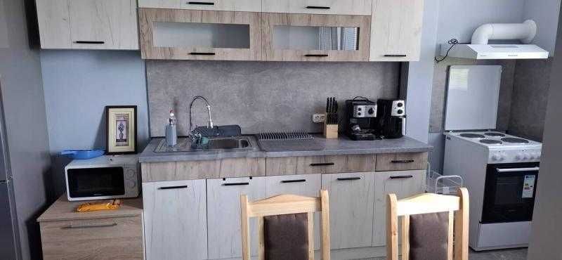 Дава се под наем Двустаен апартамент в Бургас, Зорница - 49 кв.м за 357 € - Снимка #1