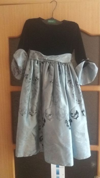 Платья нарядные на девочку