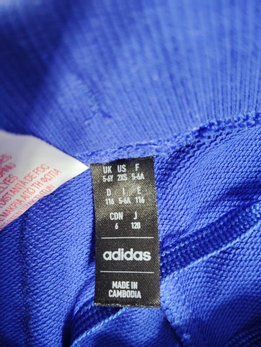 Vând trening 5/6 anisori