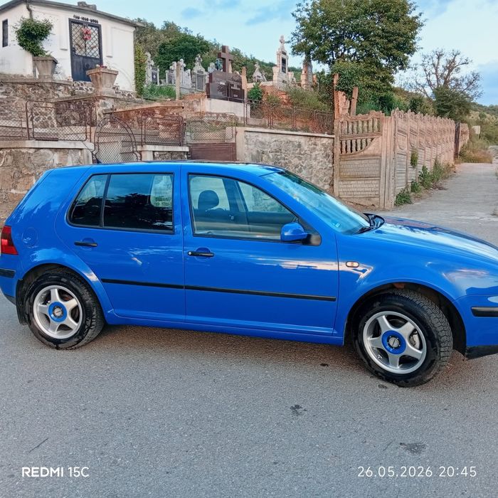 Vând sau schimb golf 4 motor 14 16 v benzină