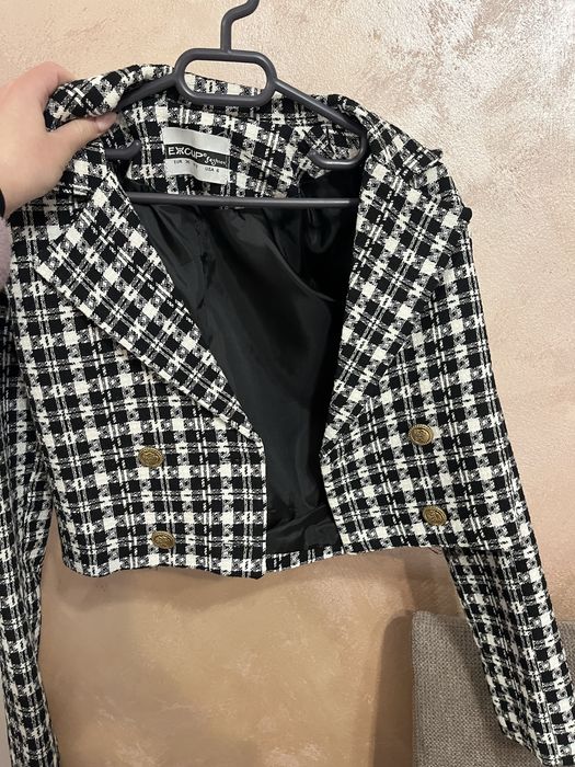 Дамско сако късо