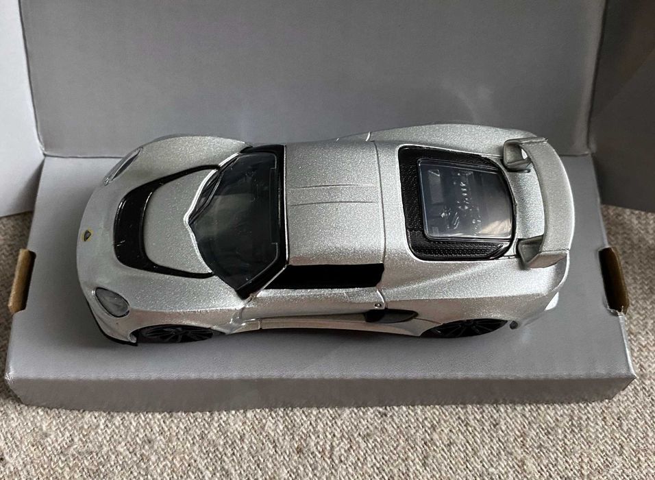 Macheta Lotus Exige S 1:43 - noua la cutie - metal