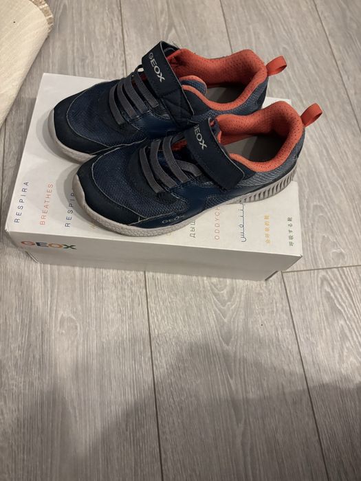 Adidasi Geox marimea 36