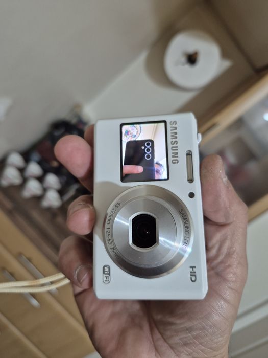 Compact digital dual lcd pt selfie Samsung  DV 150F