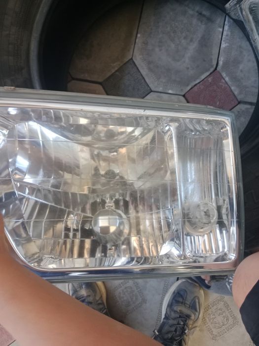 Тойто 105 фара сатам