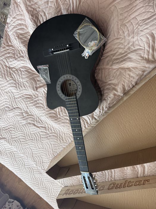 Гитара Акустика