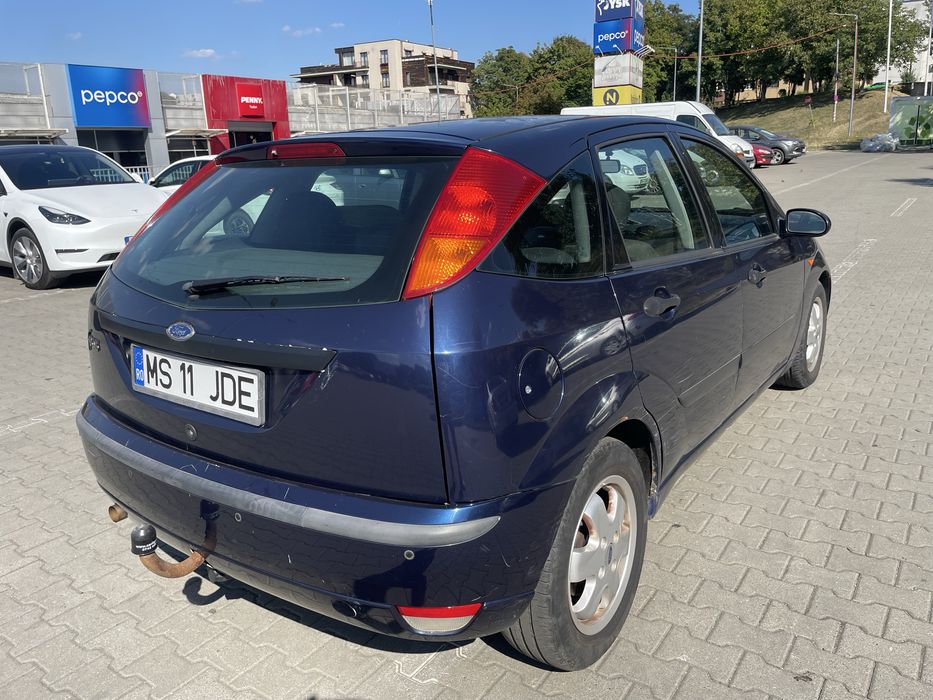 Ford Focus MK1 1.8 benzina, carlig, AC, ITP nou