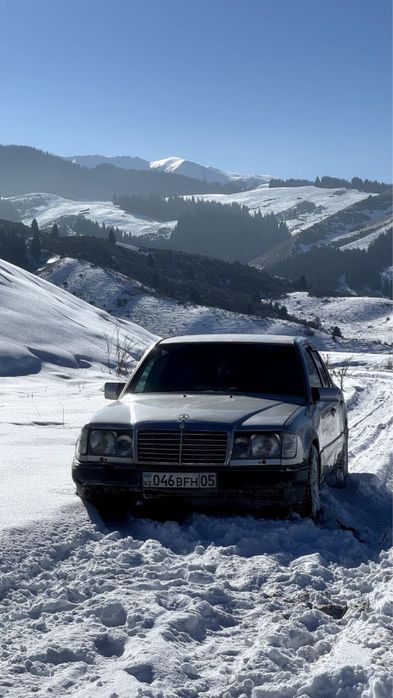 Мерседес Е220 w124