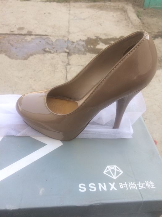 Продам  туфли  женские