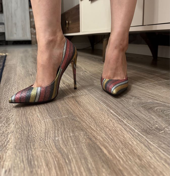 Туфли с блестками женские