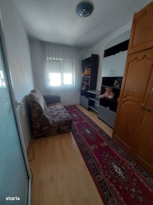 Vanzare apartament 3 camere, zona micro 4 - Targoviste