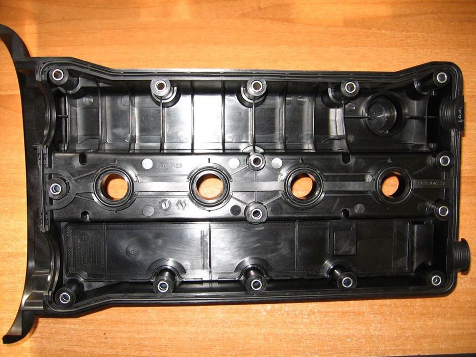 Клапанная крышка для Шевроле Лассети 1.6