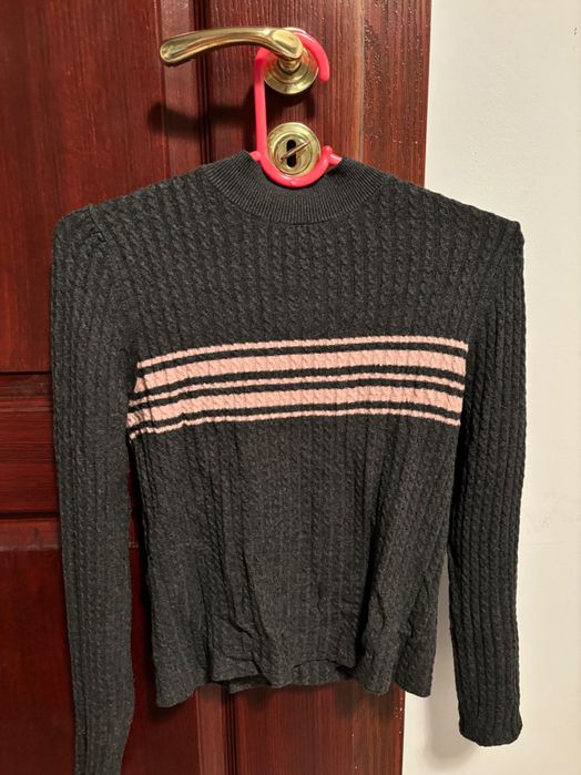 Дамски пуловери, някои обличани един път