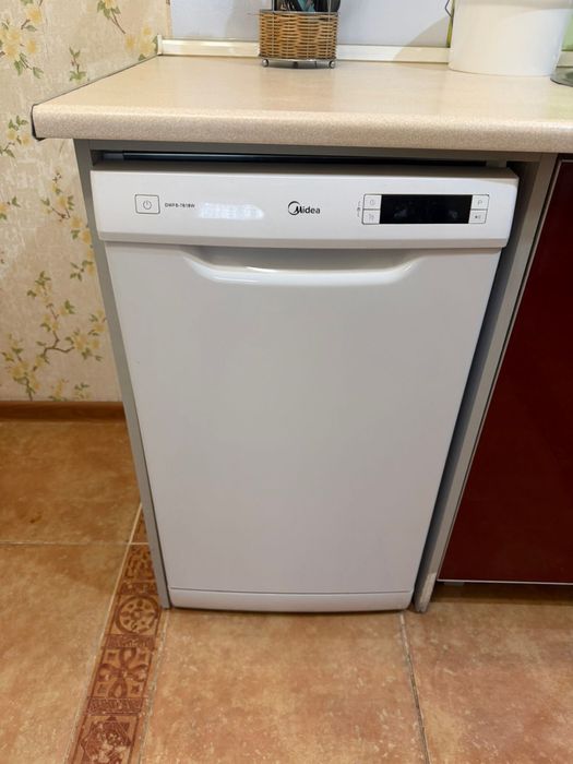 Продам посудомойку Midea