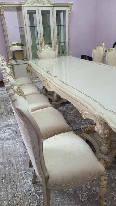 Китайская мебель для зала. Стол и стулья