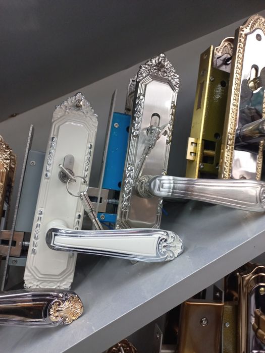 Установка замок   Установка двери