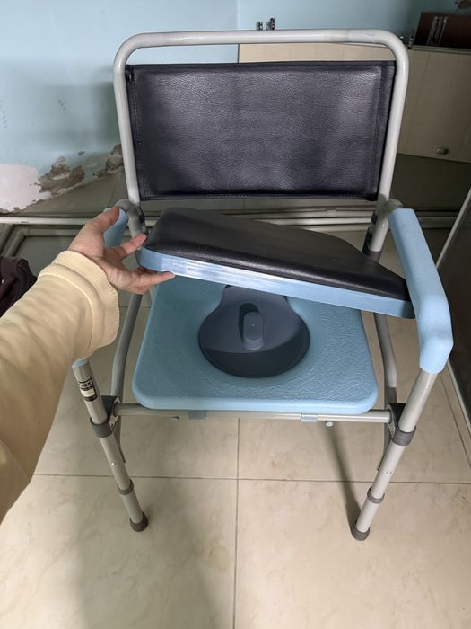 Стул-туалет для инвалидов