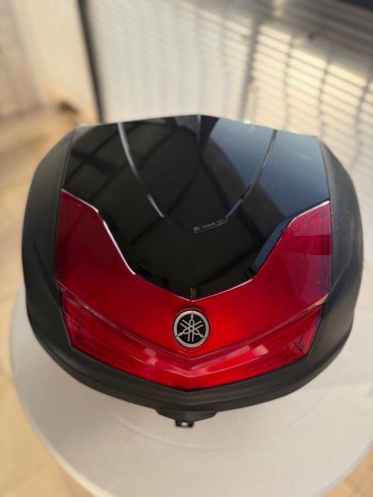 Yamaha 39-литров горен багажник, куфар с монтажна пластина, плоча