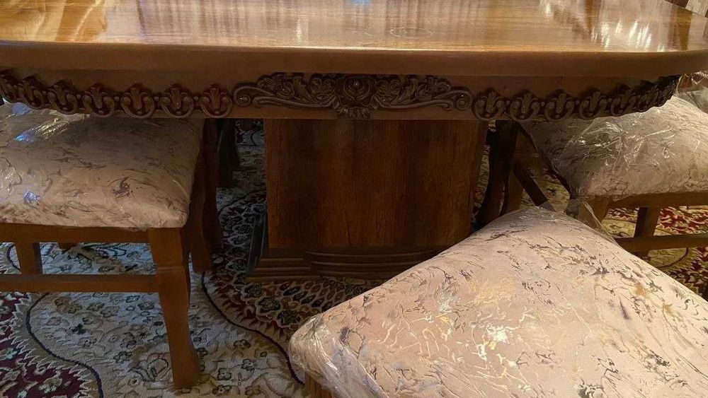 Mebel sotiladi yangidek