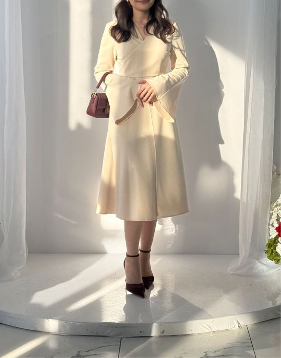 Бежевое платье !