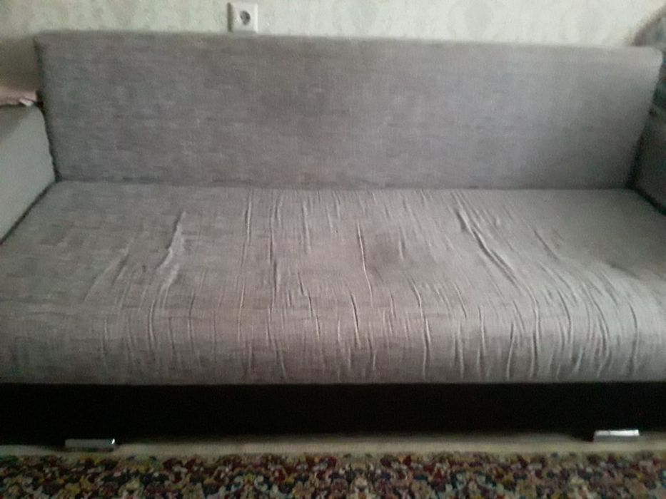 Диван в хорошем состоянии
