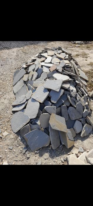 Vând urgent piatra naturala