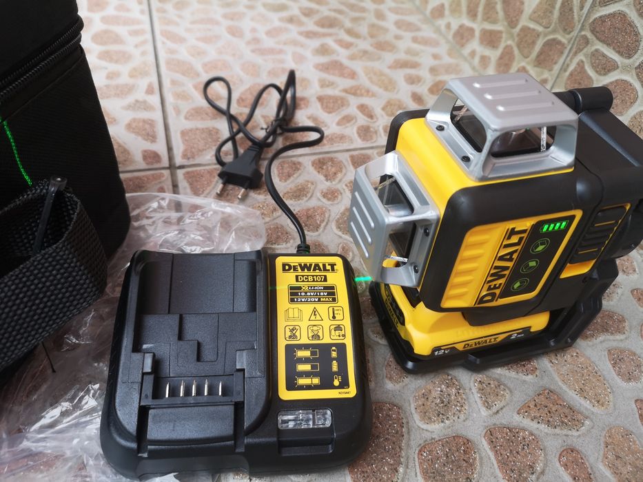 De Walt DCLE34031D1 Лазерен Нивелир Линеен 18V 3лъча зелени