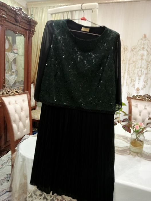 Платья женские в отличном состоянии